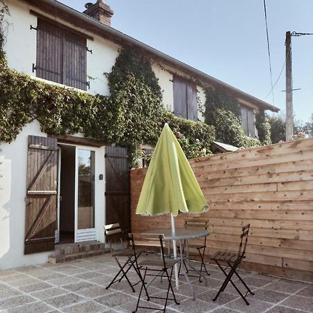 A Deux Pas De Cabourg ,Avec Une Belle Vue Sur La Campagne Normande.A Grangues Exterior photo